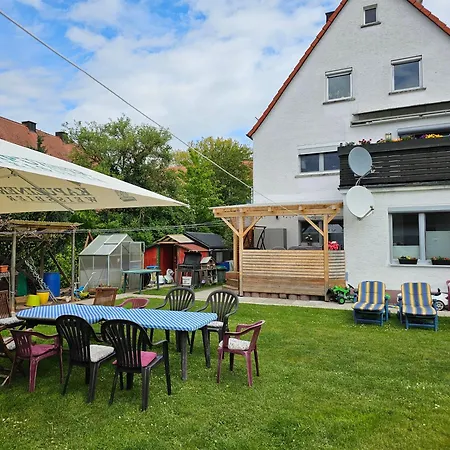 Rk79 Mit 4 Zimmer, Garten Und Pool Naehe Klinikum U-bahn & S-bahn Zum Messegelaende Nuernberg Fürth