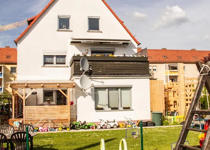 דירה Rk79 Mit 4 Zimmer, Garten Und Pool Naehe Klinikum U-bahn & S-bahn Zum Messegelaende Nuernberg