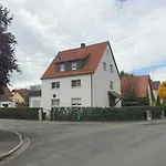 Rk79 Mit 4 Zimmer, Garten Und Pool Naehe Klinikum U-bahn & S-bahn Zum Messegelaende Nuernberg