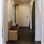 Appartamento Rk79 Mit 4 Zimmer, Garten Und Pool Naehe Klinikum U-bahn & S-bahn Zum Messegelaende Nuernberg *