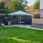 Rk79 Mit 4 Zimmer, Garten Und Pool Naehe Klinikum U-bahn & S-bahn Zum Messegelaende Nuernberg Appartamento Fürth